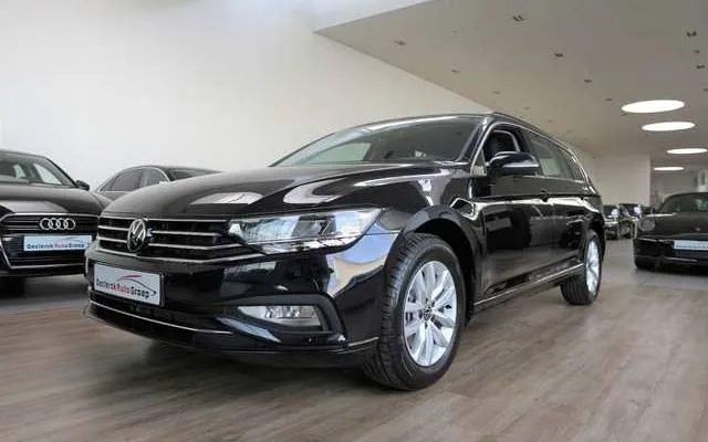 Volkswagen Passat Variant 2.0TDi 150PK DSG STYLE*NIEUW MODEL Image 2