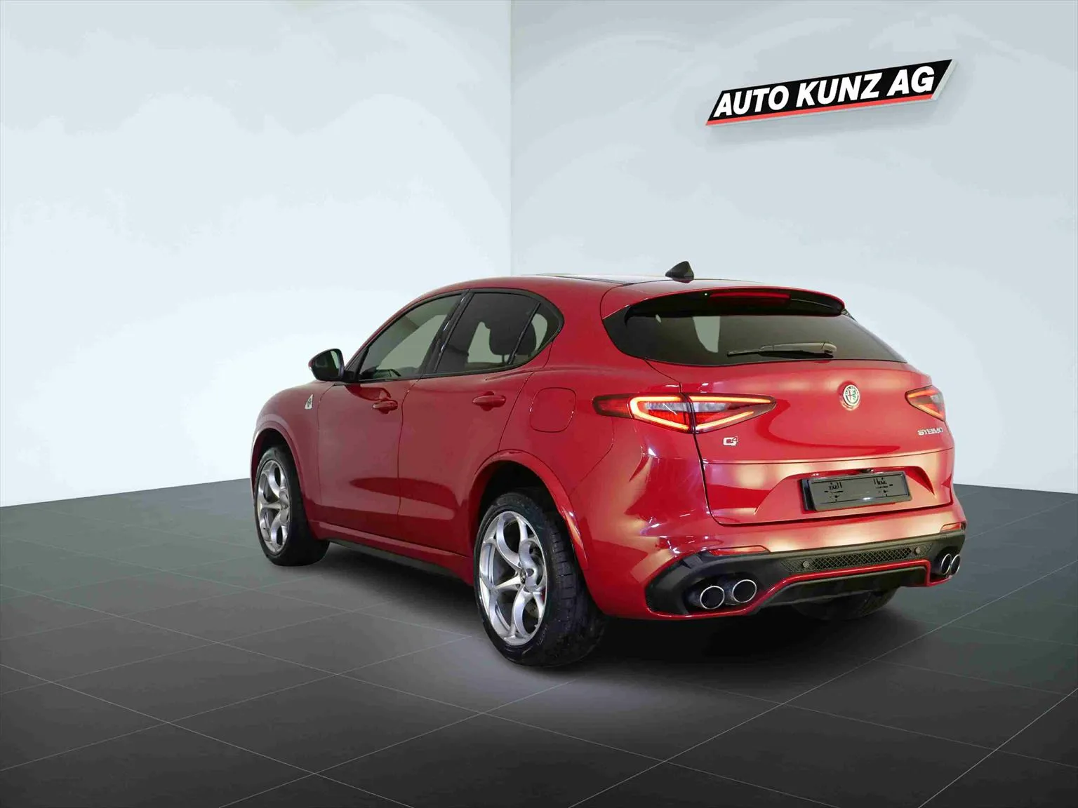 Alfa Romeo Stelvio 2.9 V6 Quadrifoglio Q4 V6 Quadrifoglio Q4 Image 2