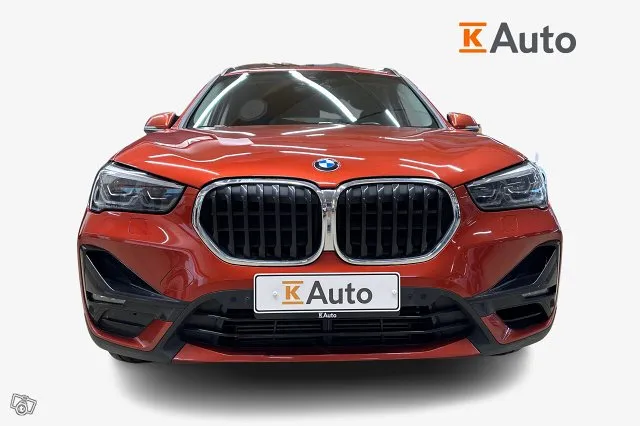 BMW X1 XDRIVE 25e Sport line * Vetokoukku / HUD / Sunset ora Image 4