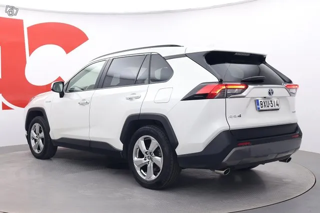 Toyota RAV4 2,5 Hybrid AWD-i Premium - JBL PREMIUM AUDIO / 360 KAMERA / VETOKOUKKU / SUOMI-AUTO / NAHKAVERHOILU / Image 3