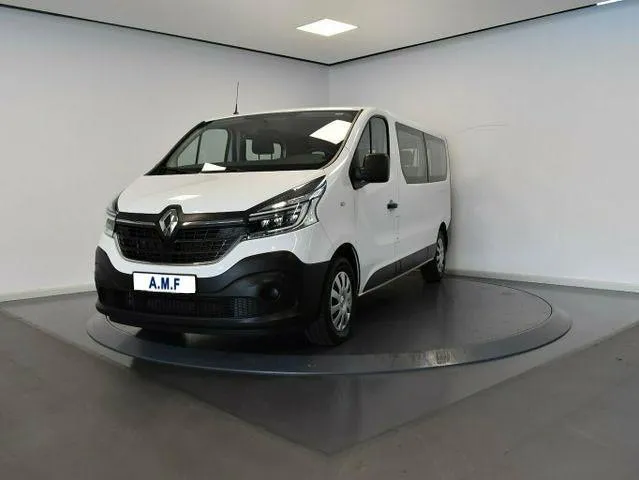 RENAULT Trafic Image 1